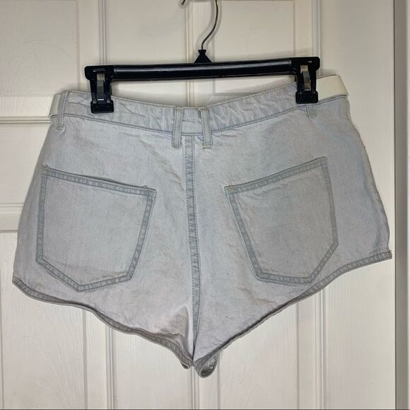 Missguided Double Belt Buckle High Rise Jean Short - Picture 5 of 9